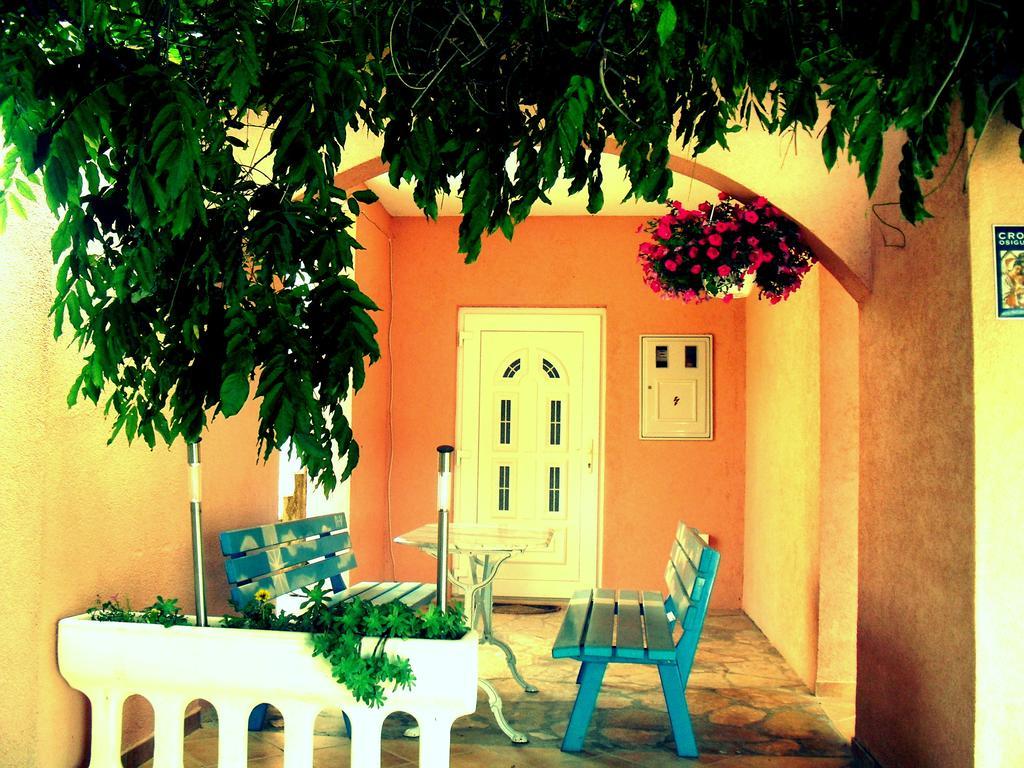 Ivo Apartments Rogoznica  Oda fotoğraf